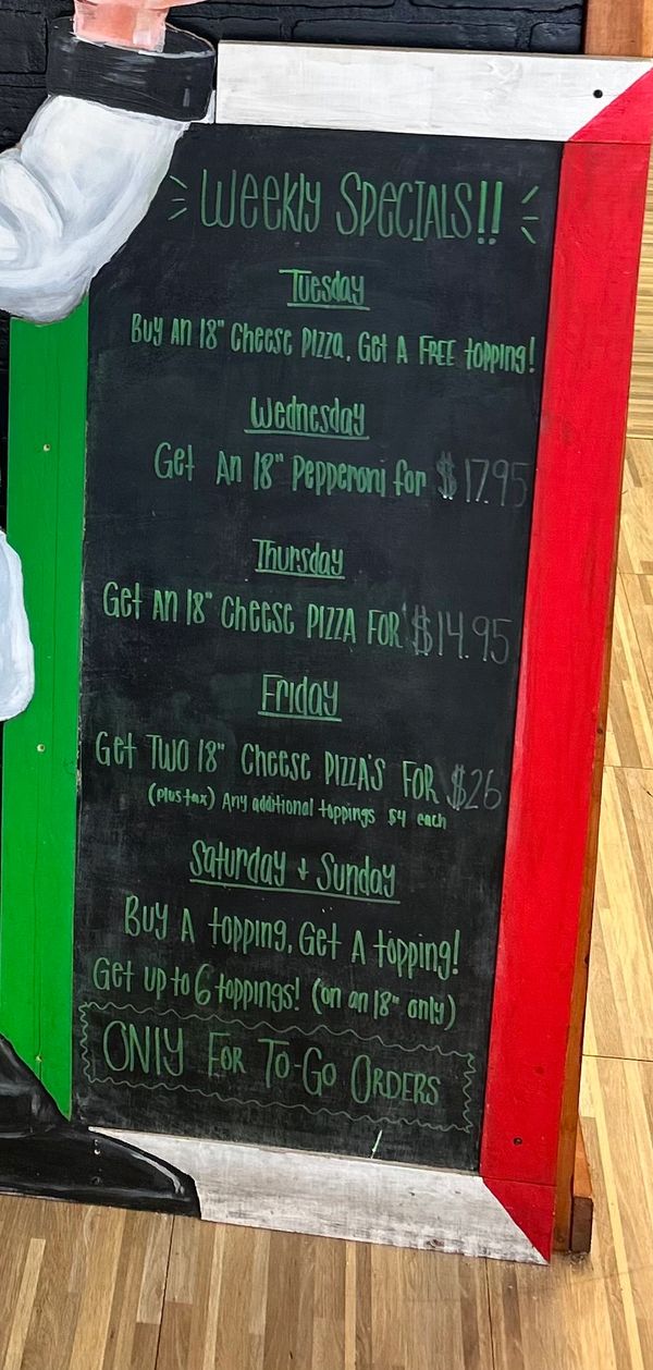 Weekly pizza specials from Tuesday to Sunday with various discounts.